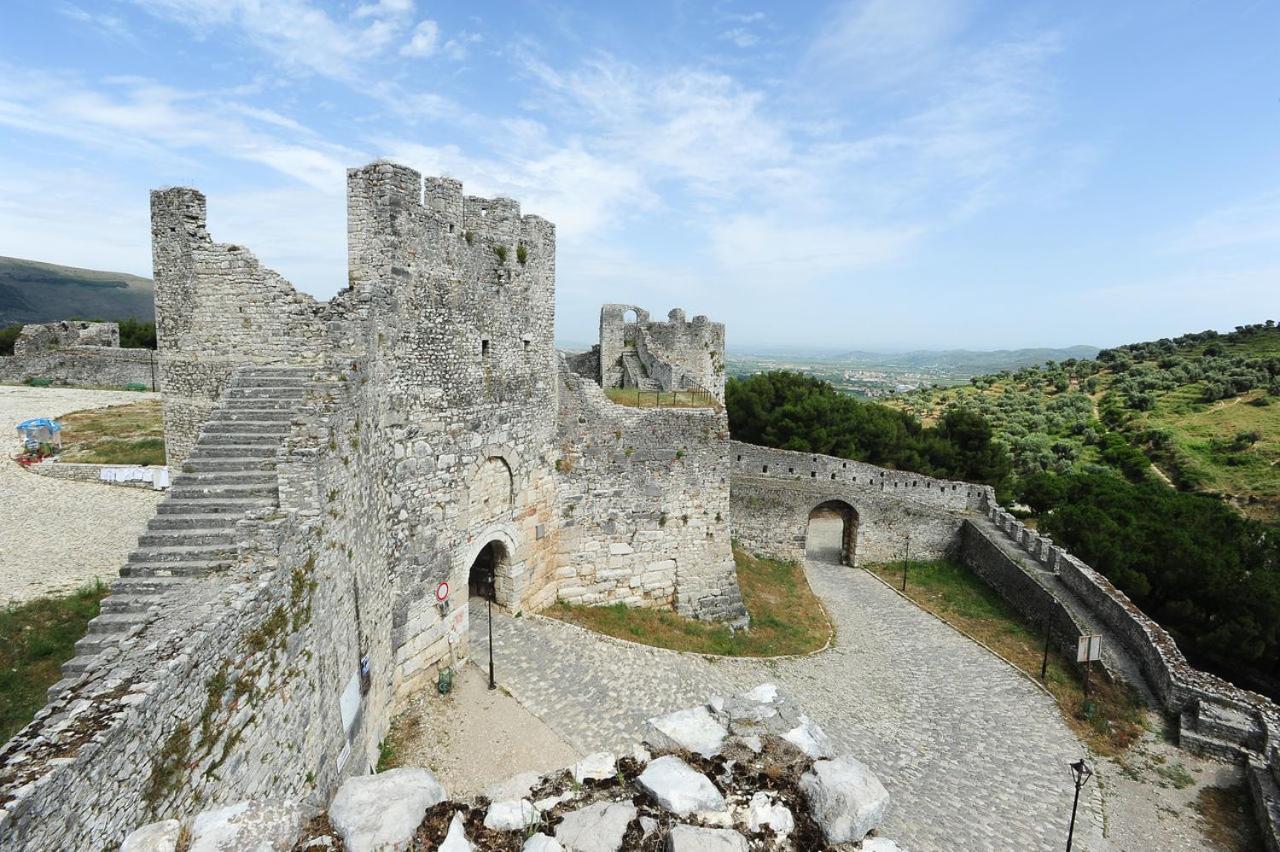 Berati Castle Hotel Екстер'єр фото